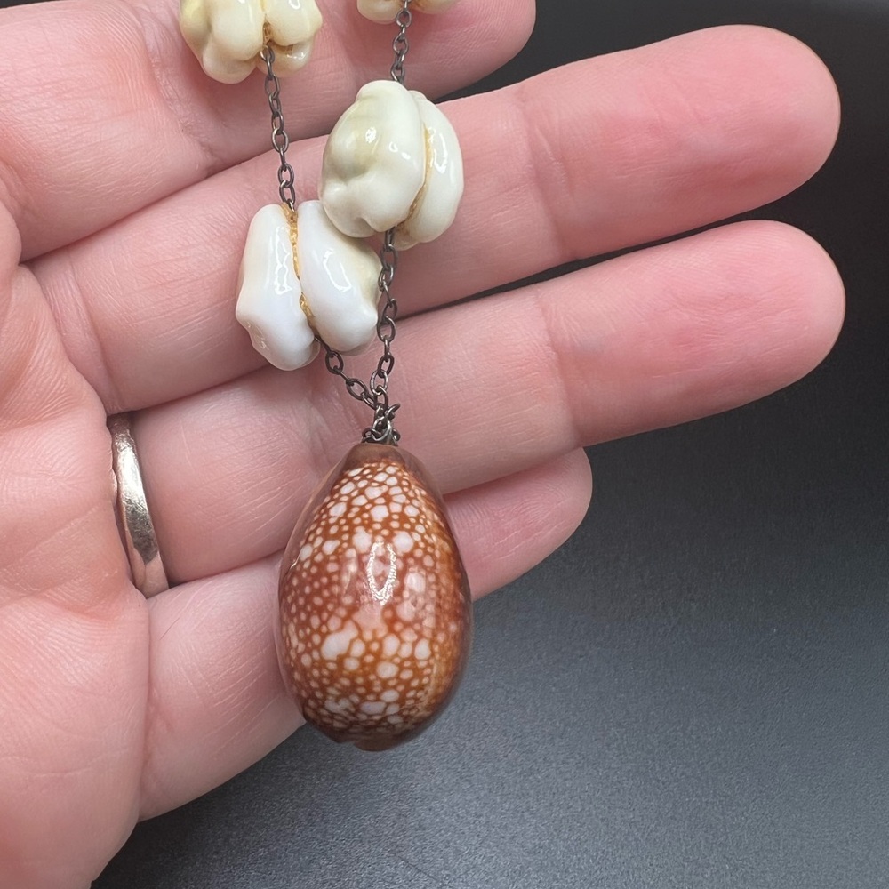 Vtg Handmade Cowrie Shell Necklace Marked Sterling - Picture 9 of 11